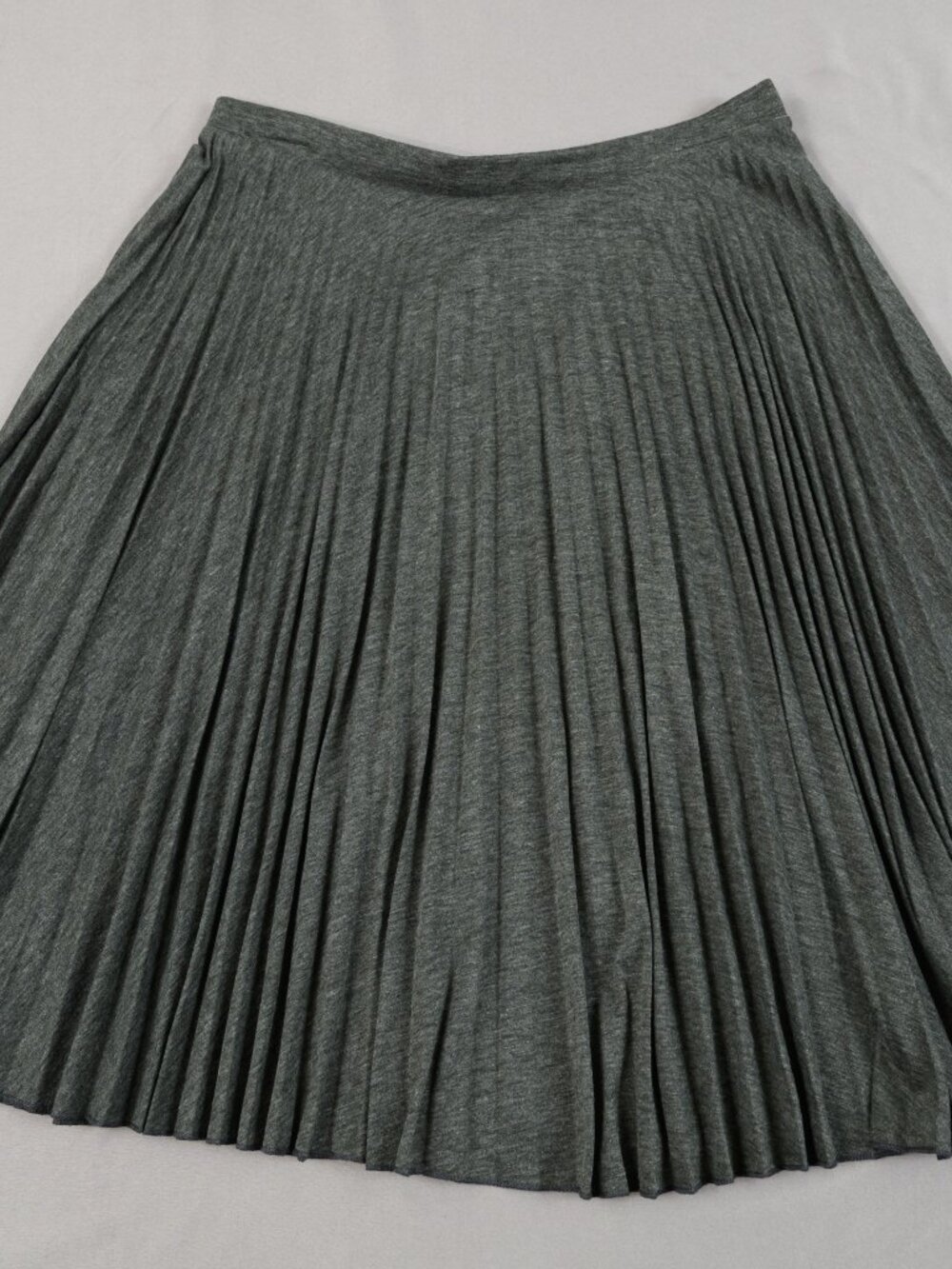 Papermoon Charissa Pleated Skirt L Dark Gray Stretch Stitch Fix NWT Large